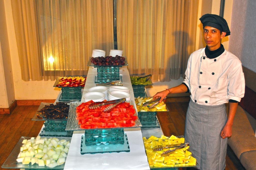 Hotel Landmark Shimla Bagian luar foto
