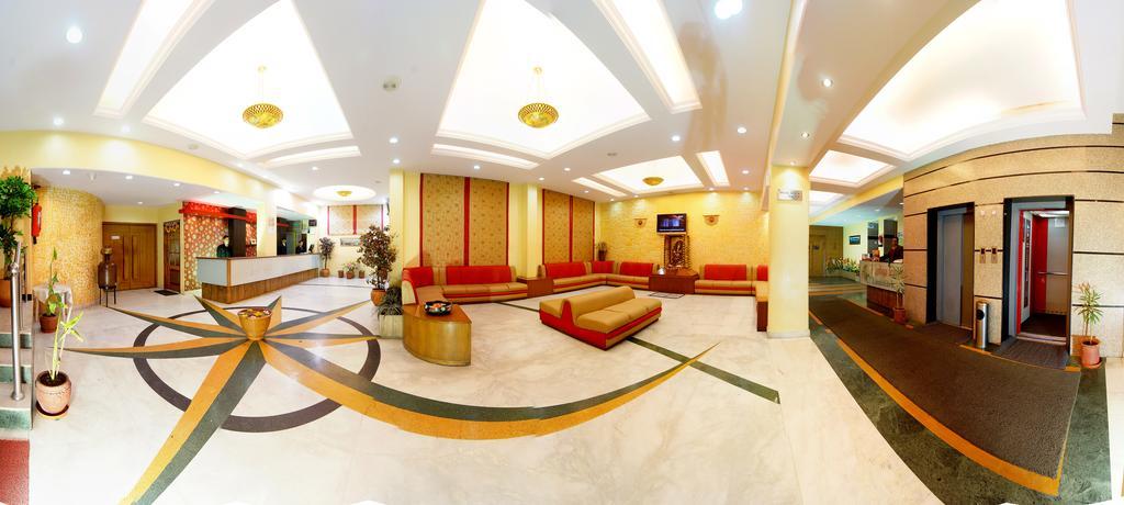 Hotel Landmark Shimla Bagian luar foto